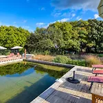 Avec Piscine De 25 M Et *