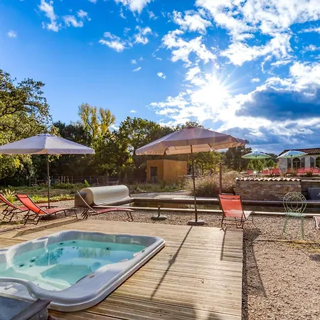 Avec Piscine De 25 M Et Saint-Mathieu-de-Tréviers