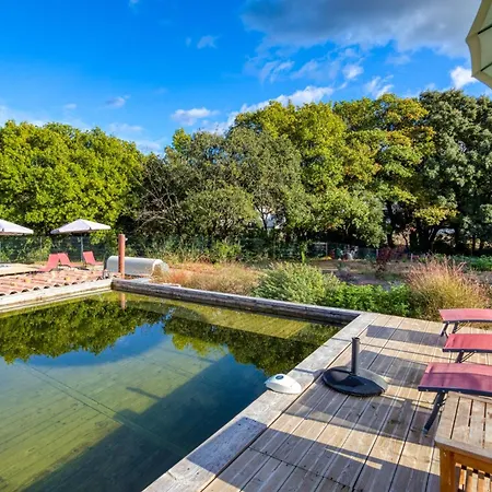 Avec Piscine De 25 M Et *